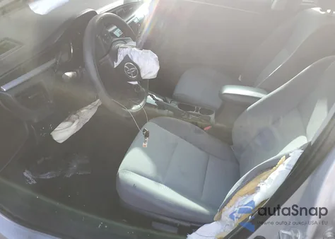 2015 Toyota Corolla L z USA, uszkodzony, nr VIN 2T1BURHEXFC302198